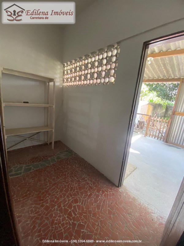 Casa para Alugar no Vila Julieta em Resende