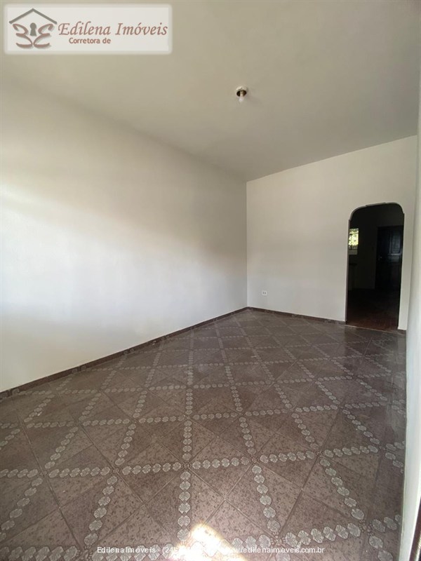 Casa para Alugar no Vila Julieta em Resende