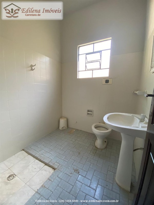 Casa para Alugar no Vila Julieta em Resende