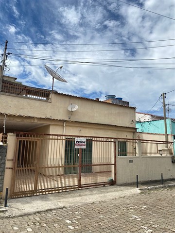Casa à Venda