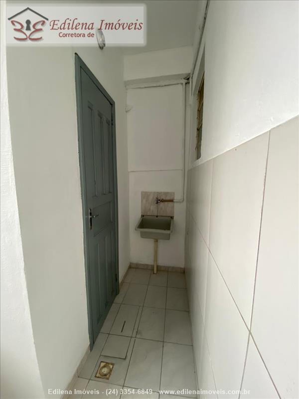 Kitnet para Alugar no Vila Julieta em Resende