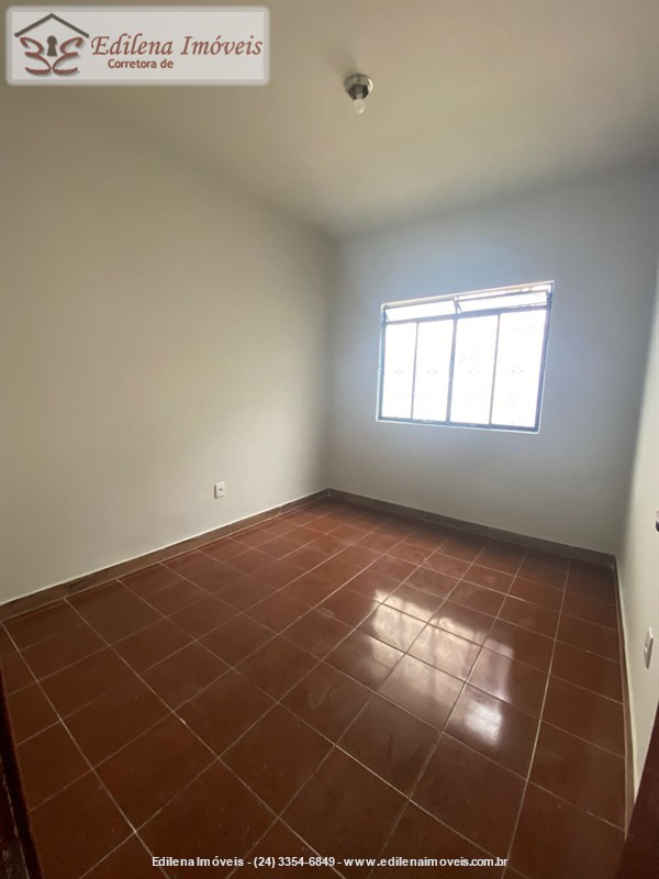 Casa para Alugar no Vila Hulda Rocha em Resende
