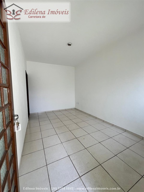 Casa para Alugar no Vila Julieta em Resende