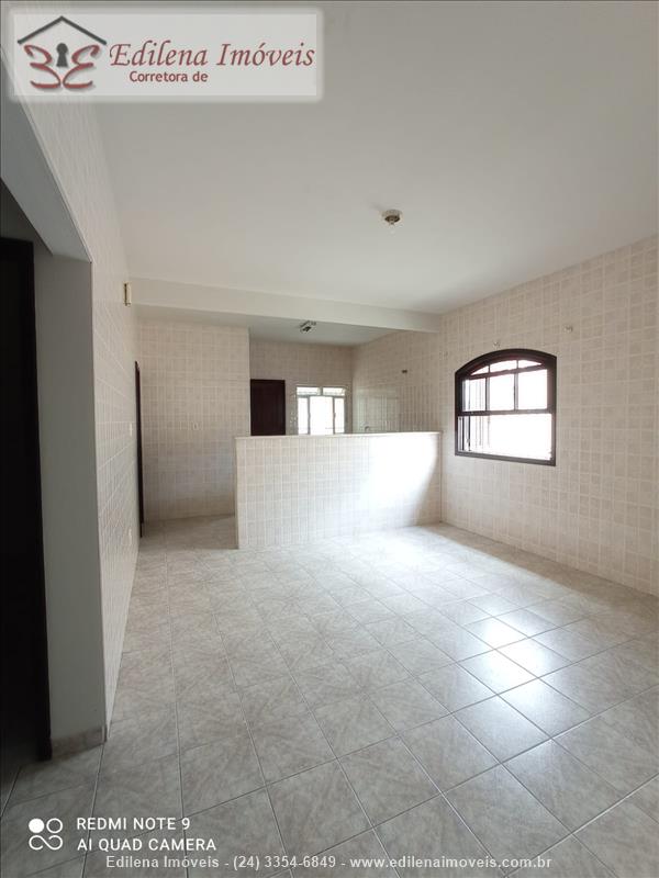 Casa para Alugar no Vila Julieta em Resende