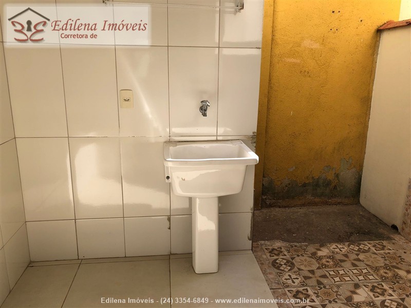 Casa para Alugar no Vila Julieta em Resende