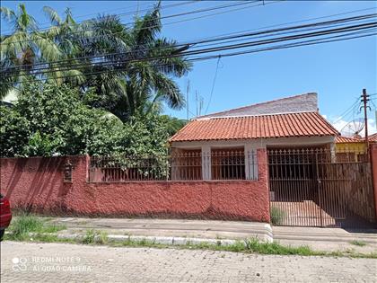 Casa à Venda
