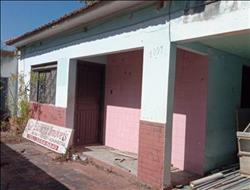Casa à Venda
