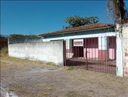 Casa à Venda