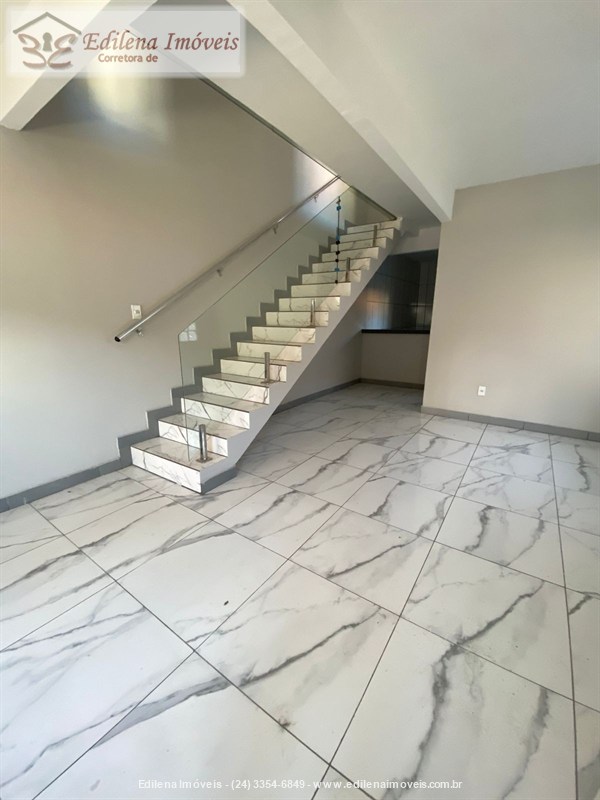 Casa para Alugar no Vila Julieta em Resende