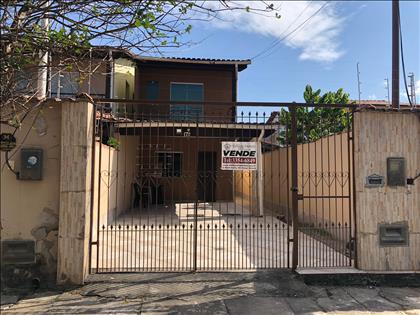Casa à Venda