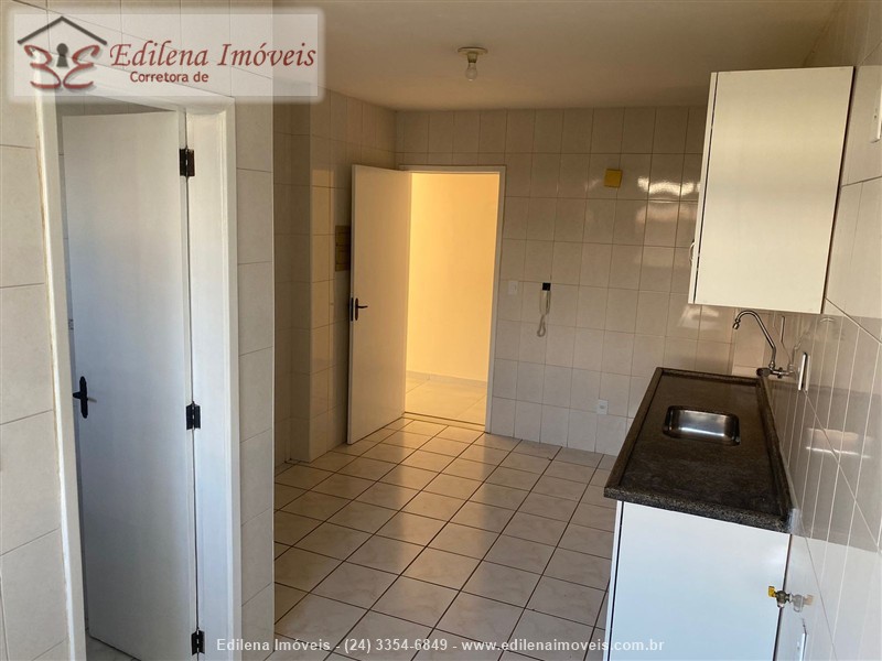 Apartamento a Venda no Comercial em Resende