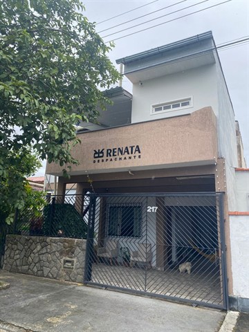 Casa à Venda