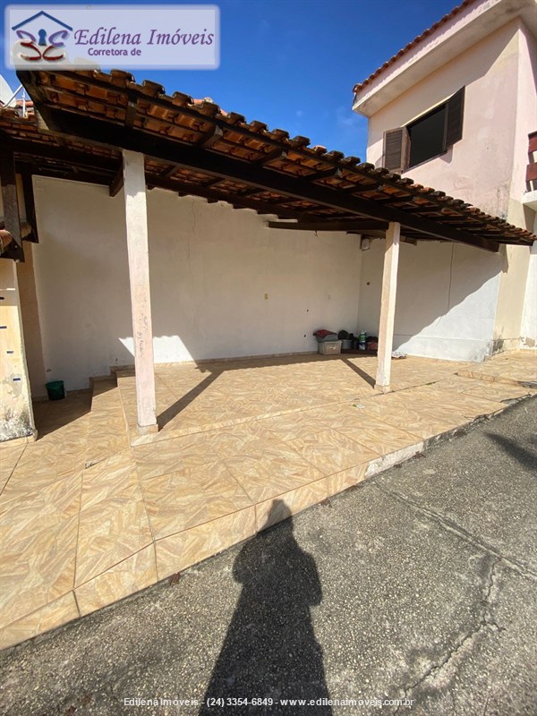 Casa a Venda no Vila Verde em Resende