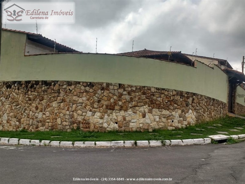 Casa a Venda no Morada da Colina I II III em Resende